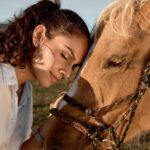 Dayana Handjieva Instagram – Знаете ли, че конете усещат, когато на гърба им се качи несигурен ездач, който не знае какво да прави с тях, не знае в каква посока иска да ги поведе, не знае как да ги накара да му се доверят и подчинят… 
Тогава конете започват да си правят каквото си искат. 

Същото е и при жените… 😉

📸 @differentperspectivestudio 

#horse #womanandhorse #animal #horsephotograpy #horselove #horselover #wildwest