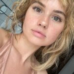 Debby Ryan Instagram - You get one word to name this photoset: 🛴 Transportation Alternatives