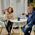 Deborah Roberts Instagram - Friday finish…lots to consider tonight. Sat down with my fave weather guy @alroker to spill some tea for @entertainmenttonight about my television career and work @abc2020 And prepping for tonight’s intriguing episode with @davidmuirabc about the mysterious disappearance of a young woman from a mall Hope you’ll tune in to both programs tonight