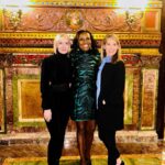 Deborah Roberts Instagram - A new year. A new perspective. A new moment of gratitude for the support of family and friends. #sisterhood #grateful #heart