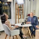 Deborah Roberts Instagram - Friday finish…lots to consider tonight. Sat down with my fave weather guy @alroker to spill some tea for @entertainmenttonight about my television career and work @abc2020 And prepping for tonight’s intriguing episode with @davidmuirabc about the mysterious disappearance of a young woman from a mall Hope you’ll tune in to both programs tonight