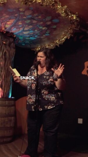 Debra DiGiovanni Instagram - LET’S LIVE OUR LIVES!!!! #comedyvideos #comedy #women #peanutbutter