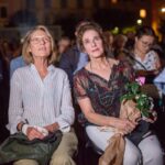 Debra Winger Instagram - #clarepeploe and I at an outdoor screening of #shelteringsky july 26 2019. Hard to believe she is gone from this world. Godspeed Clare - she was an authentic human being and I'll miss her. Piazza San Cosimato