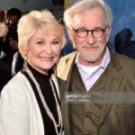 Dee Wallace Instagram - Can’t believe it’s been 40 years. So thankful for the ways this movie has touched so many lives & hearts. Always remember—when you feel lost…phone home. 💙 #ettheextraterrestrial #40thanniversary #etphonehome