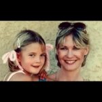 Dee Wallace Instagram - Sending a happy birthday to my beautiful ET daughter! Celebrate yourself, baby cakes!… @drewbarrymore