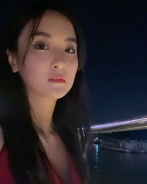 Della Delila Instagram - Caption nya apa yaaa ….