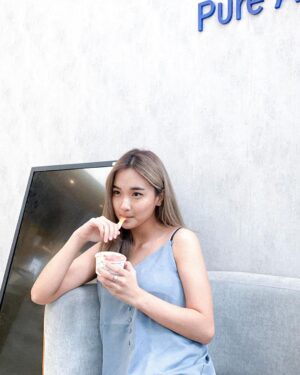 Della Delila Instagram - Siapa yang jadi seneng lagi kl udh makan ice cream ???
-
-
-
-
AKUUUU🙋‍♀️🙋‍♀️