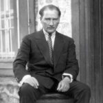 Demet Evgar Instagram - Tüm hayatını bir ulusun egemenliğine adamış , Atamız , önderimiz Mustafa Kemal Atatürk’ ü özlem ve şükranla anıyorum. Tüm cumhuriyet şehitlerinin ruhları şaad olsun. Yaşasın Cumhuriyet 🇹🇷 #29ekimcumhuriyetbayramımızkutluolsun