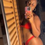 Denée Benton Instagram - PSA: if you post thirst traps on the internet at this big age, the elders will *still* call your parents on you lol. Y’all be sure to send Keke’s boo, Jonah hill, and the aunties at essence fest the prayer call link 💋🌹🍒