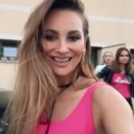 Denisa Cziglová Instagram - Děkuji holky moje za krásný víkend ve Valticích🥹😘👯‍♀️💃🏼🍷 Moc jsme si to užily, zase se viděly po dlouhé době, zatancovaly si na koncíku @tomas_klus, vy dračice na @jetsurfacademy a oslavily jsme tu moji radost, za krásné výsledky🙏🏽❤️ (teda vy za mě dvojnásobně 😄😘🍷) #noalcoholforme Děkuji moc, že Vás mám, a že se pořád tak hezky potkáváme a plánujeme další výlety pro nás i naše děti.💕 #16letspolu #16letkamaradky #lavju #modelky #maminy #nasevylety #valtice #vinobrani #vinneslavnosti #foodtherapybydenisa #cancermum #enjoyeverymoment #lifeisshort Valtice