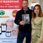 Denisa Cziglová Instagram – Včera jsem si moc užila tiskovku pro @supramedex_cz 
Děkuji za pozvání a nové medíky, ráda zase vyzkouším. 🫶🏻
Opravdu silné příběhy a lidé se léčí, i když už by tady neměli být. 

A jsem moc ráda, že jsem se viděla s @barbora.matovcikova , neskutečný žena s velkým srdcem a velkou odvahou.  Moc ti držím palce, jsi inspirací a velká bojovnice. 🙏❤️

Při koupi tohoto medu zároveň přispíváte 150,- pro nadaci @dortem_proti_rakovine 

V Čině v nemocnicích jsou tyto bylinky vyhlášené a jsou součástí v léčbě.
Pokud chcete vyzkoušet, tady posílám odkaz. A nebo mi napište a pošlu přímo vám.

https://fkp.supramedex.eu/

#supramedex #med #leceni #zdravemedy #zazrakysedeji #dortem_proti_rakovine #foodtherapybydenisa  #astrocyton #nadornamozku #enjoyeverymoment❤️ Prague, Czech Republic