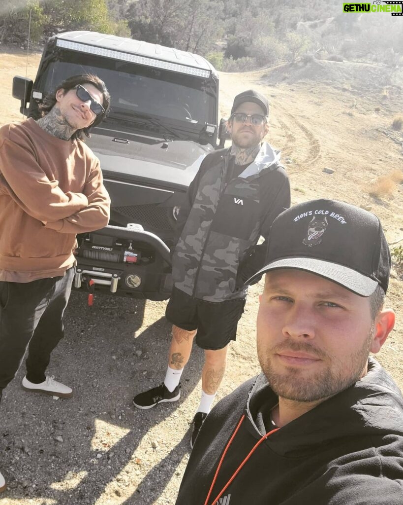 Dennis Jauch Instagram - Epic day offroading with the homies @danielbamdad & @coryjameshair . Fun fact: When you drive down a mountain not all trails are really trails. We had to learn it the hard way 😂 Palm Desert, California