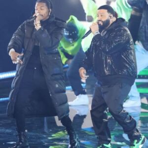 Dennis Jauch Instagram - Last night was a damn movie. I'm still processing but feeling incredibly grateful for the opportunity.
@nbaallstar X @djkhaled + THE BIGGEST NAMES IN MUSIC RIGHT NOW. We made history last night. From concept to video content, lighting, styling & choreography...our team @noceilingsent DELIVERED last night! Greatul for the dream team @kimwillecke @phil_shaw @nick_geurts @gregchapkis 
SWIPE ➡️ to see who performed!