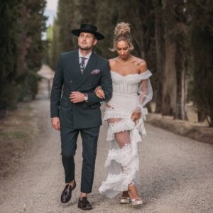 Dennis Jauch Instagram - Happy Birthday to my songbird, twin flame, wife, muse, sexy dog mama, best fiend, the list goes on. Here's to many more roads traveled together. Grateful you chose me to be by your side on our trip around the sun.
Also Shamelessly pretending that this is our driveway... ❤ Happy Birthday my gorgeous wifey @leonalewis
