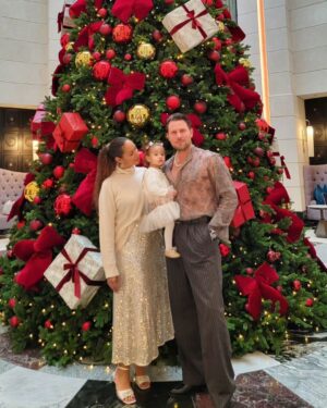 Dennis Jauch Instagram - So much to be grateful for this Christmas 🎄🎅❤️ Have a blessed one folks