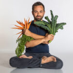 Derek Muller Instagram - I spent hours trying to make a thumbnail for my new video: Is Food Becoming Less Nutritious? ve42.co I don’t think I picked the right one. Do you like any of these?