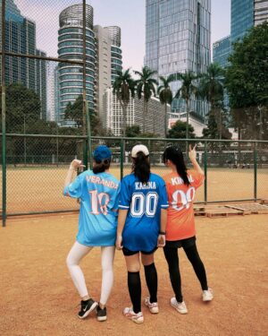 Devi Kinal Putri Instagram - back to the field💗