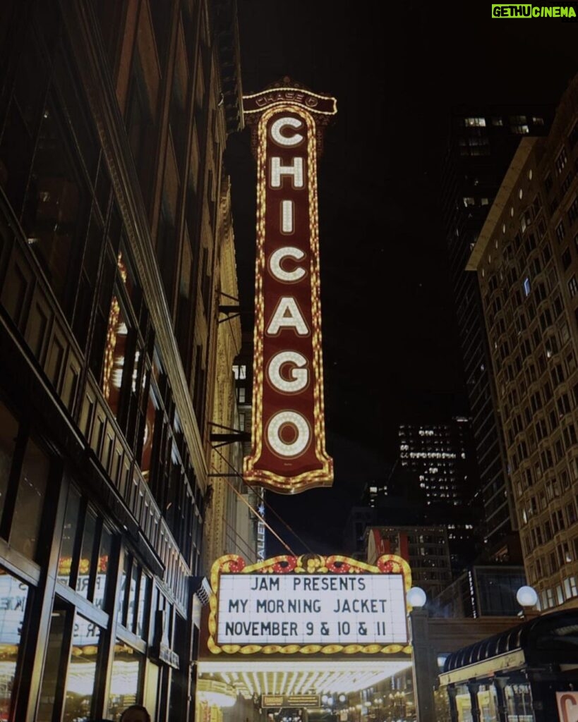 Devon Gilfillian Instagram - Tonight’s the last night of fall tour and our last night with @mymorningjacket. Feeling so thankful for the past few weeks. Shoutout to @dkthedrummer for sitting in with us last night ❤️‍🔥❤️‍🔥❤️‍🔥 Let’s do this, Chicago 🙏🏾 Chicago, Illinois