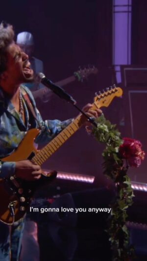 Devon Gilfillian Instagram - KIMMEL - What a dream come true 🥹. I used to watch late night and couldn’t have imagined that one day I would PLAYING!!! ❤️ This was my first time getting to tape in studio, and it was a perfect way to cap off an amazing tour. I’m so grateful to see the way “Love You Anyway” continues to resonate, especially during such a hard time in our country and around the world.

Huge thanks to my dream team of a band, to @parkerknight & the beautiful @themaureenmurphy and @emoniwilkins, my amazing managers, my team at Fantasy and Shorefire, and also the wonderful team at @jimmykimmellive. Thank you everyone who’s watched and been reaching out, I love you so much. Most of all, thank you to Jimmy for saying my name so many times and not messing it up once 🤯, seriously you’re awesome. Look mom I’m on TV 🙌🏾🥲❤️!