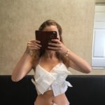 Devon Hales Instagram - Abril’s **PwrPnt Prsnttn** ft: @charityfaith @easygreazy @piercelackey and some super chic self-tanner containment devices #aprilhelpssickkidsthroughchrist #twitterthisisforyou