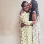 Dhanya Ananya Instagram - I wonder if my smile is as big as hers. Maybe big but not as cute 😚🫂 #amma ♥️♾️