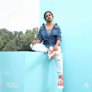 Dhanya Ananya Instagram - With Seematti Young, stay up-to-date on fashion trends and style your way to boldness. Grab a hold of casual coolness whenever you please!

In Frame: @kanmaniii3
Agency : @bbpindia
Creative Director: @shineahamed
Photography: @vaffara_
Stylist: @amrutha_c_r
Retouch Artist : @deepaankuran
Makeup: @amal_ajithkumar
Production: @jithinharid
Agency Team : @shineahamed @revathy.sivakumar @thisispearlmaxy @deepaankuran @_aju.03 @hafizhuzzain @shamna.essudheen @born.in90s @aysha_jumna @anju_biju___

#seematti #seemattitextiles #seemattiyoung #beyoung #beyou #style #stylediary #styleinspiration #stylefashion #young #trending
