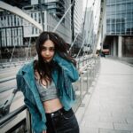 Dia Frampton Instagram - When you sing… every single note effects the next one. How you sing your low notes 100% effects how your high notes sound. I often think about this… and think about how it applies to my everyday life. I know that when a singer sings a high note, it dazzles most listeners… but it truly is how they’ve handled the low notes that came before, that allow that kind of freedom and expression. Sing your low “notes” with gratitude, attention to detail, and your high notes will come. Happy Monday, friends. ❤️❤️❤️ 📷 @megframpton