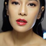 Dian Sastrowardoyo Instagram - PERFECT Vibrant Red Lip Make up Looks for @therealdisastr “GADIS KRETEK” @netflixid Gala Premiere 💋 . #hairstylist @ichanaahair #fashionstylist @hagaipakan #dress @didit.hediprasetyo #acsessories @bulgari Jakarta, Indonesia