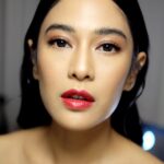 Dian Sastrowardoyo Instagram - Last night's look. Tap for credits.