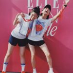 Diane Lin Instagram - 第二個10K完賽！ 今日最開心： 1. 跟 @cam_ij 拍了非常喜歡的照片。 2. 賽前有抱到敏敏教練 @min0115min。 3. 進步2分鐘。 這個月竟然跑了兩場10K，想當初一口答應，真是天真。 不過都順利完賽了，所以人真的是沒有極限，下次不要太輕易放過自己。 四月要過完了，有些真的想抱抱自己的勇敢與堅持，同時也有蠻多不夠勇敢，想揍自己幾拳的部分。 但也沒辦法，每件事都有它自己的時程，就let it be吧。 @elletaiwan #ellerunwithstyle #ELLERUN #風格路跑