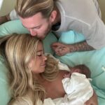 Diletta Leotta Instagram - Today I was reborn through you Welcome Aria 🩷 You are the best gift we could have asked for🥹🥰 Oggi rinasco con te. Benvenuta Aria 🩷 Sei il regalo più bello che potessimo ricevere 🥹🥰