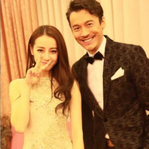 Dilraba Dilmurat Instagram - 谁还记得大明湖畔的高
雯😁