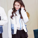 Dilraba Dilmurat Instagram - 没有知觉的一个姑娘😯