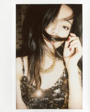 Dilraba Dilmurat Instagram - 春夏秋冬…你们最喜欢哪个季节？