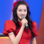 Dilraba Dilmurat Instagram - #春晚#牛年如意祝你们万事顺意，身体健康，平安幸福～☺️