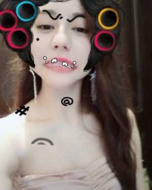 Dilraba Dilmurat Instagram - 😂😂