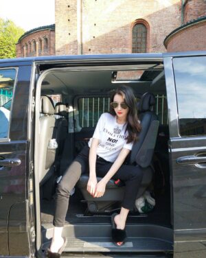 Dilraba Dilmurat Instagram - 可想而知 这个夏天拍了好多照片攒着 就等着寒冬腊月清凉一下🙂