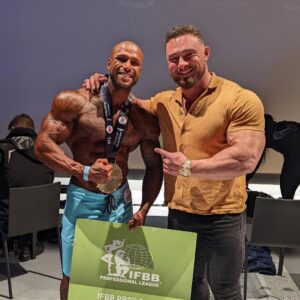 Dimitri Delavegas Instagram - ⭐️⭐️⭐️GOODBYE2021⭐️⭐️⭐️
➖➖➖➖➖➖➖➖➖
Ce moment restera une magnifique journée….PROCARD
Swipe left 😎
➖➖➖➖➖➖➖➖➖
#procard #ifbbpro #npc #proleague #mensphysique #competition #metz #fit #fitness #body #bodybuilding #bae #guerrierdor