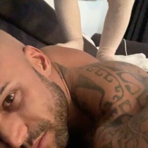 Dimitri Delavegas Instagram - 🔘❤️🔘DADDYLOVE🔘❤️🔘
➖➖➖➖➖➖➖➖➖➖➖➖➖➖➖➖➖➖
Pas besoin de masseuse😭😂
➖➖➖➖➖➖➖➖➖➖➖➖➖➖➖➖➖➖
No masseuse needed😭🤣
➖➖➖➖➖➖➖➖➖➖➖➖➖➖➖➖➖➖
#massage #baby #love #daddy #muscu #fit #fitness #daughter
