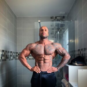 Dimitri Delavegas Instagram - 😈😈😈MONDAYMOTIVATION😈😈😈
➖➖➖➖➖➖➖➖➖➖➖➖➖➖➖➖
Le sportif rêve son rêve,le champion le vit......
➖➖➖➖➖➖➖➖➖➖➖➖➖➖➖➖
the sportsman dreams his dream,the champion lives it...
➖➖➖➖➖➖➖➖➖➖➖➖➖➖➖➖
Mes compléments dispo sur :
🌐www.amixfrance.fr 💪🏾Code promo dimitri10 ➖➖➖➖➖➖➖➖➖➖➖➖➖➖➖➖
#fit #fitness #muscu #musculation #menphysique #mensphysique #ifbbproleague #npc #eatclean #amixfrancenutrition #guerrierdor #posing #absworkout #abs #fit