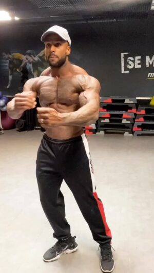 Dimitri Delavegas Instagram - ⬛️🔶2weeks🔶⬛️
➖➖➖➖➖➖➖➖➖➖
Loading 82%
➖➖➖➖➖➖➖➖➖➖
@or_coaching_pro 
@guerrier_d_or 
@tom_ifbbgermaprobody 
@amixfrancenutrition code promo dimitri10 
➖➖➖➖➖➖➖➖➖➖
#bodybuilding #mensphysique #ifbbpro #competition #routine #methodeor