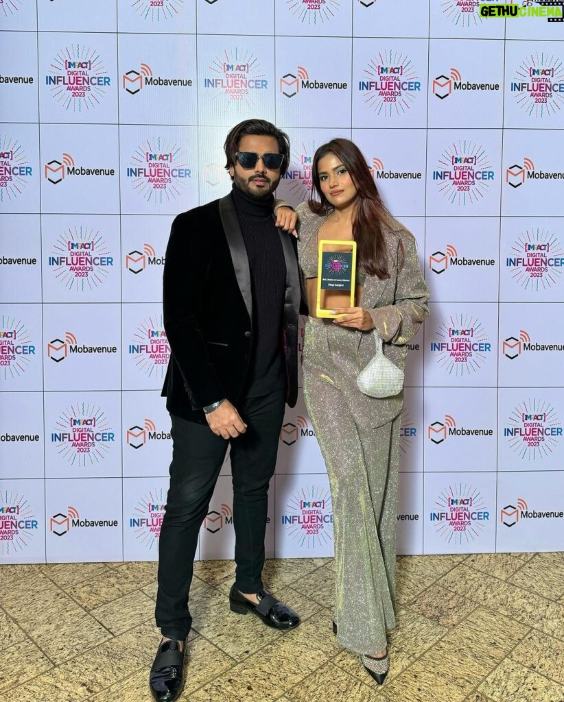 Dimpi Sanghvi Instagram - Your girl won the “Best Luxury Lifestyle Influencer Award” 🏆🌟 at Impact Digital Influencer Awards by @exchange4media. So honoured & grateful 🙏🙏 Content creation is all about passion and I really put my heart and soul into it. Thanks for loving my work and supporting me in this journey ❤️ #luxurylifestyleaward #lifestyleinfluencermumbai #lifestyleblogger #lifestyleinfluencerindia #dimpisanghvi Taj Santacruz