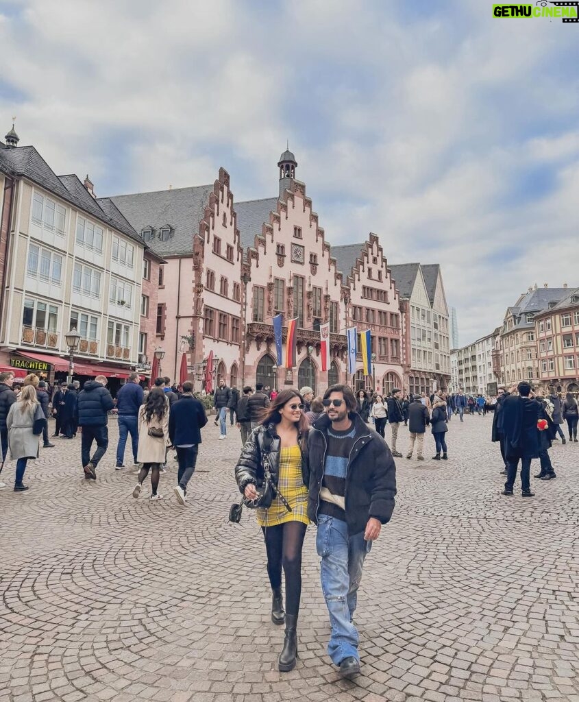 Dimpi Sanghvi Instagram - Timeless charm in the heart of Frankfurt’s historic old town🏰 💛 @visitfrankfurt #visitfrankfurt #dimpitraveldiaries #frankfurt #mumbailuxurylifestyleinfluencer #dimpisanghvi Wearing @urbanic_in @urbanicsquad Frankfurt, Germany