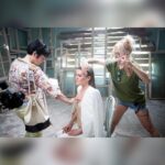Dina Garipova Instagram - Мало кто по-настоящему себе представляет, сколько людей стоит за выпуском одной песни или номера. Ведь любое выступление, даже если оно длится всего 3 минуты, требует огромной подготовки: создать песню, написать аранжировку, придумать образ, номер, подобрать костюмы, продумать свет, звук, видеоконтент, декорации, создать обложку, клип и так далее. Это работа десятков людей! ⠀ Я всегда нахожусь в поиске талантливых и близких мне по духу ребят, при этом профессионалов своего дела. Кого-то уже нашла, и теперь это часть моей команды, кого-то до сих пор ищу. Поэтому сегодня я очень рада поддержать национальный чемпионат для творческих-профессий - @artmasters_russia ⠀ Друзья, если среди Вас или Ваших знакомых (не важно из какого города) есть начинающие специалисты или профессионалы в следующих областях: ⠀ 🔺 художник по свету 🔺 геймдизайнер 🔺 художник по костюмам 🔺 дизайнер смешанной реальностипрограммист виртуальных миров 🔺 художник по гриму 🔺 веб-дизайнер 🔺 сценограф 🔺 клипмейкер 🔺 художник- оформитель 🔺 звукорежиссер 🔺 художник- аниматор 🔺 медиа-композитор 🔺 режиссер монтажа 🔺 саунд-дизайнер 🔺 оператор кино и ТВ 🔺 копирайтер 🔺 стейдж-менеджер 🔺 композитор популярной музыки (битмейкер) 🔺 художник- аниматор 🔺 сценарист ⠀ то этот чемпионат - шанс проявить себя, заработать денежные сертификаты, повысить квалификацию и получить работу в самых топовых компаниях страны вам лично или даже всей вашей команде (на чемпионате есть групповые компетенции, подробнее - на сайте artmasters.ru) ⠀ И не важно из какого Вы города, в наше время уже совсем не обязательно жить в Москве, чтобы заниматься любимым делом в области творчества! Прошу, попробуйте себя! ❗️Сбор заявок продлится до 30 мая❗️ Победители получат сертификаты до полумиллиона рублей на обучение и технику, возможность пройти стажировку с последующим трудоустройством в топовых компаниях России, профессиональную технику от партнеров и шанс поработать в уже существующих творческих проектах. ⠀ Увидимся с лучшими на подведении итогов чемпионата в сентябре на заключительном концерте (а может и раньше…) И возможно с кем-то из вас мы найдем друг друга и сможем поработать вместе 😉 #artmasters
