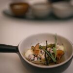 Diogo Beja Instagram - Quando a Mia recebeu o convite para irmos jantar ao Sommelier, ficámos logo entusiasmados. Foi a escolha - difícil de tomar, na altura - para o nosso primeiro encontro e voltar seria sempre especial. E assim foi. Com a nova carta do Chef Gonçalo e uma preocupação renovada com a harmonização entre vinhos e comida, ficámos rendidos. Dêem-nos bom vinho, boa comida e a possibilidade de eu pegar na câmara.. e estamos lá! 😁 E que tenhamos muitos mais "primeiros encontros", @miarelogio! 😘♥️ #food #foodphotography #foodporn #onthetable #bonappetit #bomapetite #kitchen #sommelierlisboa #sommelierlisbon #winelovers #vinícola #shooters_pt #faded_world #faded_portugal #p3top #15aoburro #gerador #gerador_eu #instiesgerador #igersportugal #portugaldenorteasul #visitPortugal #Portugal #igerslisboa #Lisbon #Lisboa #agameoftones #gameoftones #sonyalphapt #sonya7iii Sommelier Lisbon