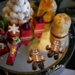 Diogo Beja Instagram - Uma das milhentas vantagens de ser marido da Mia é: quando a Mia é convidada para o chá de Natal do Ritz, em princípio leva o marido com ela. 😋😁 @miarelogio @fslisbon #foodphotography #foodporn #onthetable #bonappetit #bomapetite #christmastea #RitzLisboa #shooters_pt #faded_world #faded_portugal #p3top #15aoburro #gerador #gerador_eu #instiesgerador #igersportugal #portugaldenorteasul #visitPortugal #Portugal #igerslisboa #Lisbon #Lisboa #agameoftones #gameoftones Four Seasons Hotel Ritz Lisbon