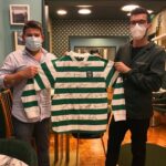Diogo Beja Instagram - Têm fome? Nós temos sempre. 😊 E quando um convite termina com uma sobremesa extra, como a camisola dos campeões nacionais.. 🤯🙈 Obrigado, Bruno! 🦁💚 @miarelogio @restaurantecomedouro #sony35mmf18 #food #foodphotography #foodporn #onthetable #bonappetit #bomapetite #kitchen #comedouro #restaurantecomedouro #winelovers #vinícola #shooters_pt #faded_world #faded_portugal #p3top #15aoburro #gerador #gerador_eu #instiesgerador #igersportugal #portugaldenorteasul #visitPortugal #Portugal #igerslisboa #Lisbon #Lisboa #agameoftones #gameoftones