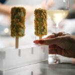 Diogo Beja Instagram - "Há pratos para partilhar e vinho? Contem connosco!" . Há umas semanas, o nosso périplo gastronómico parou no Terroir. Eu e a Mia adorámos o conceito: partilha de pratos, com vinhos escolhidos de forma a potenciar o sabor das iguarias e uma cozinha aberta mesmo à espera de ser fotografada. 😊 Tenho de destacar o maravilhoso puré de batata doce com aroma de trufa e o prego de tinta de choco e mexilhão. . Bom apetite! Em segurança. 🙌 . . #fujifilmxt4 #fujixt4 #fujifilmxpt #fuji35mmf2 #food #foodphotography #foodporn #onthetable #bonappetit #bomapetite #kitchen #terroir #terroirrestaurante #winelovers #vinícola #shooters_pt #faded_world #faded_portugal #p3top #15aoburro #gerador #gerador_eu #instiesgerador #igersportugal #portugaldenorteasul #visitPortugal #igerslisboa #agameoftones #gameoftones Terroir Restaurante