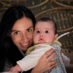 Diogo Beja Instagram - Só há uma coisa que gosto mais do que fotografar comida, com boa luz. É realmente comê-la, debaixo dessa luz, depois de a fotografar. 😁 Por isso, teria sido um enorme erro não aceitar o convite do @nomadalisboa para jantar. Adorámos! Eu experimentei uma degustação (maravilhosa) preparada pelo Chef e a Mia, que não morre de amores por sushi, ficou-se pela carne maturada - que eu também provei, obviamente! 🙈 E ficámos com um dos melhores sentimentos que podemos ter no final de uma refeição: a vontade de voltar. 😊 #NomadaLisboa #sushiporn #onthetable #foodphotography #fujifilmxpt @miarelogio