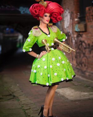 Divina De Campo Instagram - I adore Panto and love that @dragraceukbbc payed homage to it this week! 

It was panto that inspired my hometown look for series 1. Panto and the theatre was such a big part of growing up in #Brighouse ; the Civic hall, St Mathews, St John’s and the occasional school pantos too. 

Each part of the costume references something to do with the town in some way from the canals to the brass bands the white rose of yorkshire and even Gravy! 

#panto #drag #dragraceuk #hometown #foamwig #UK #og